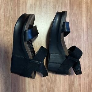 OTBT Wedge Sandals -size10